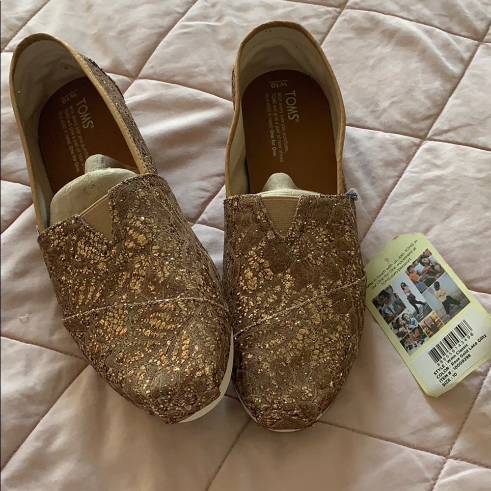 Toms shoes